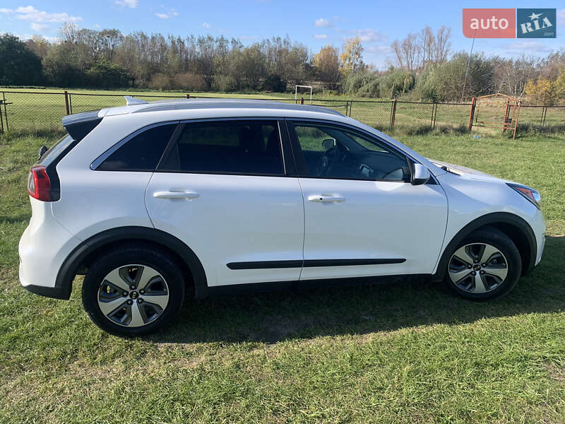 2017 kia niro