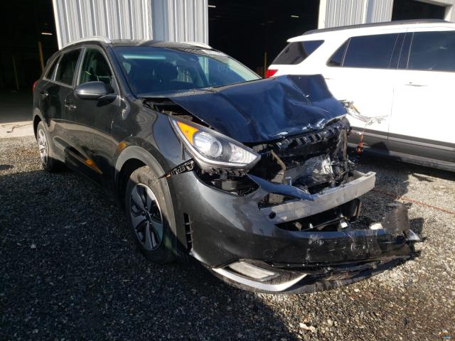 2017 kia niro fe