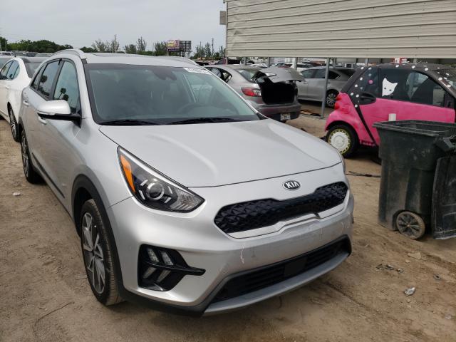 2020 kia niro touri
