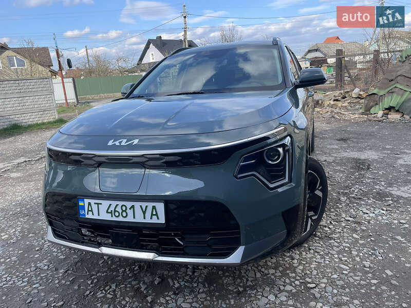 2023 KIA Niro