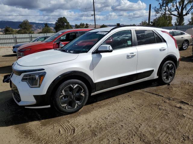 2022 kia niro wind