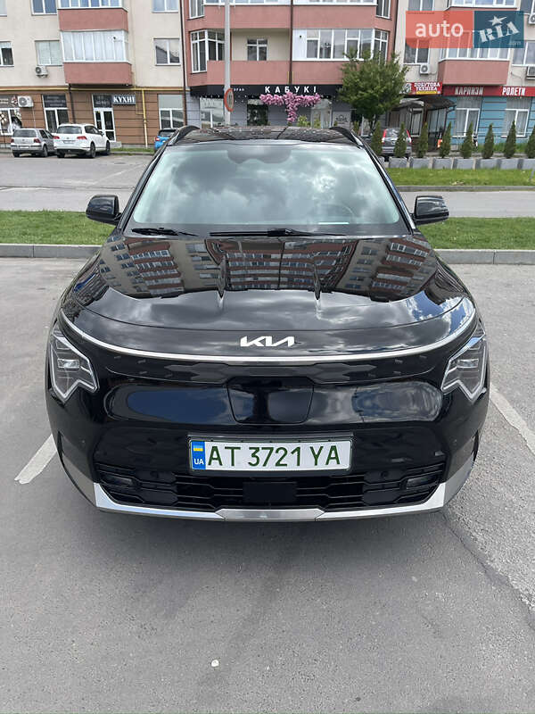 2023 KIA Niro