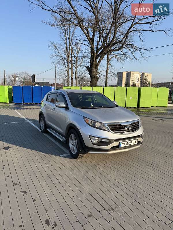 2011 kia sportage