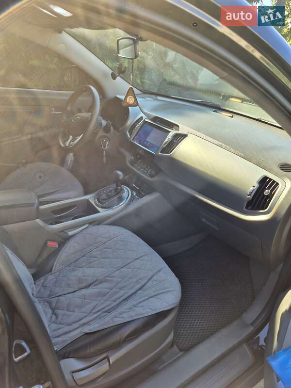 2012 kia sportage