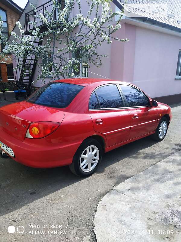 2002 kia rio