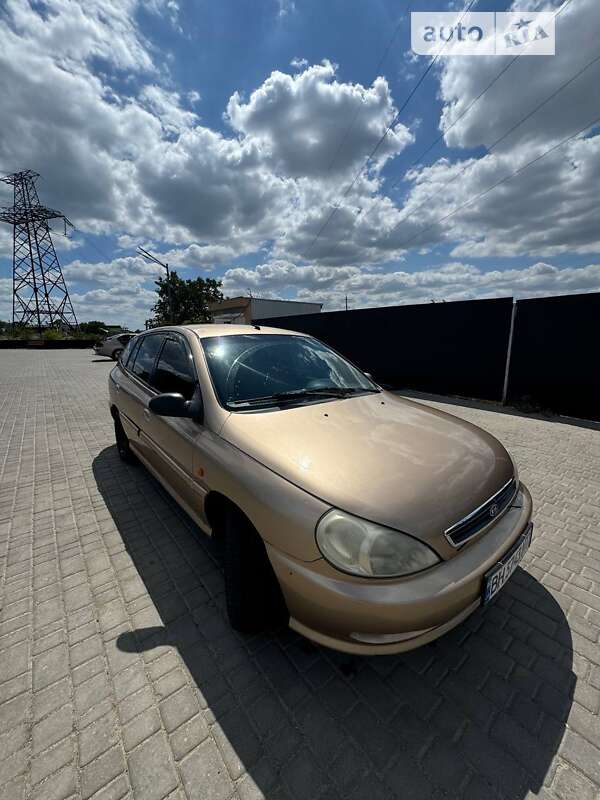 2002 kia rio