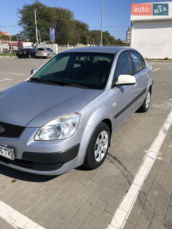 2007 kia rio