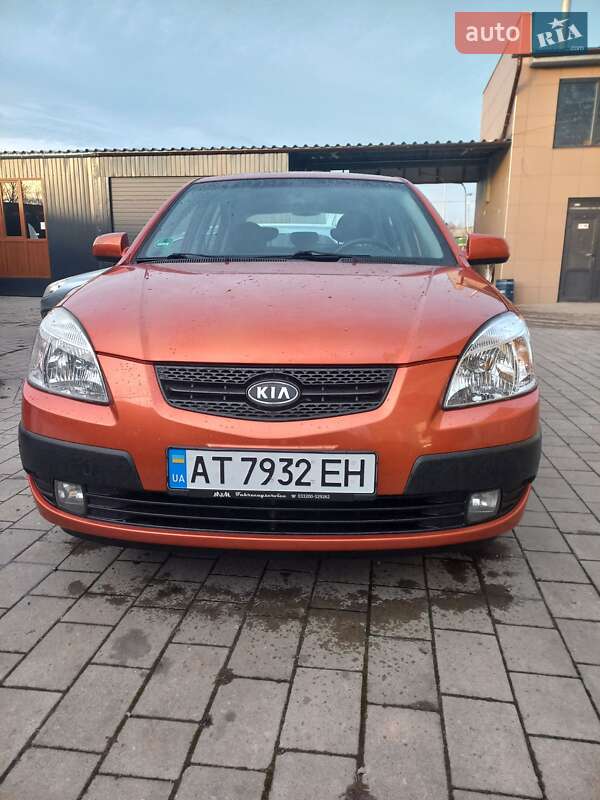 2005 kia rio