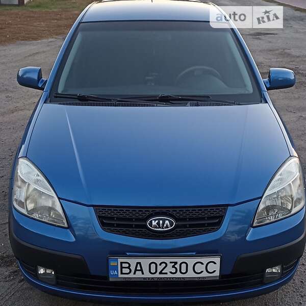 2005 kia rio