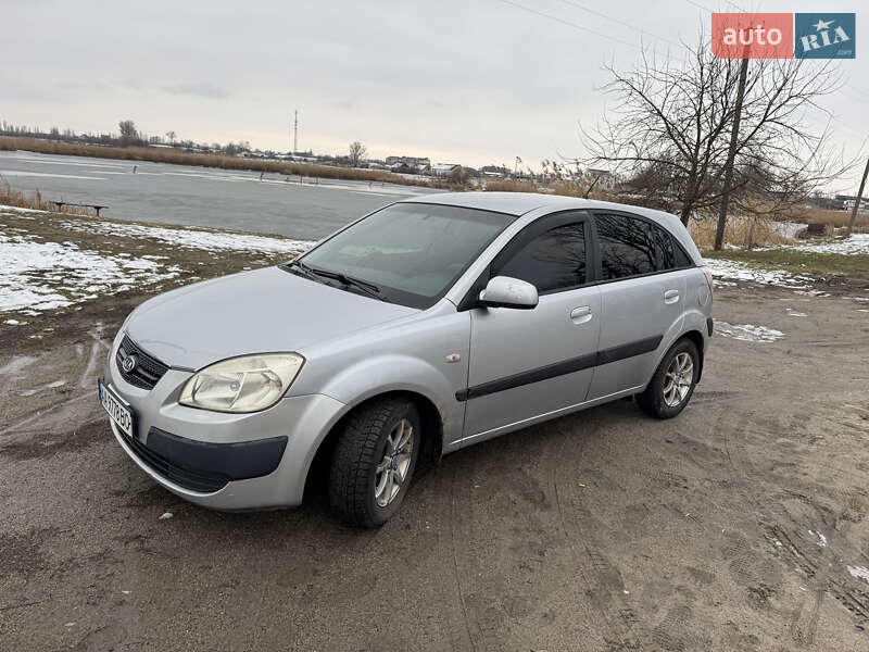 2006 kia rio