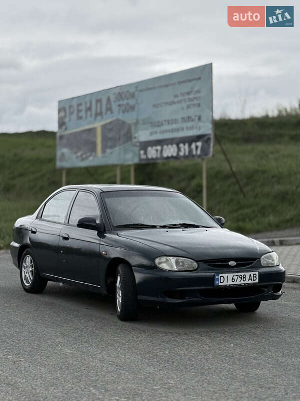 2000 kia shuma
