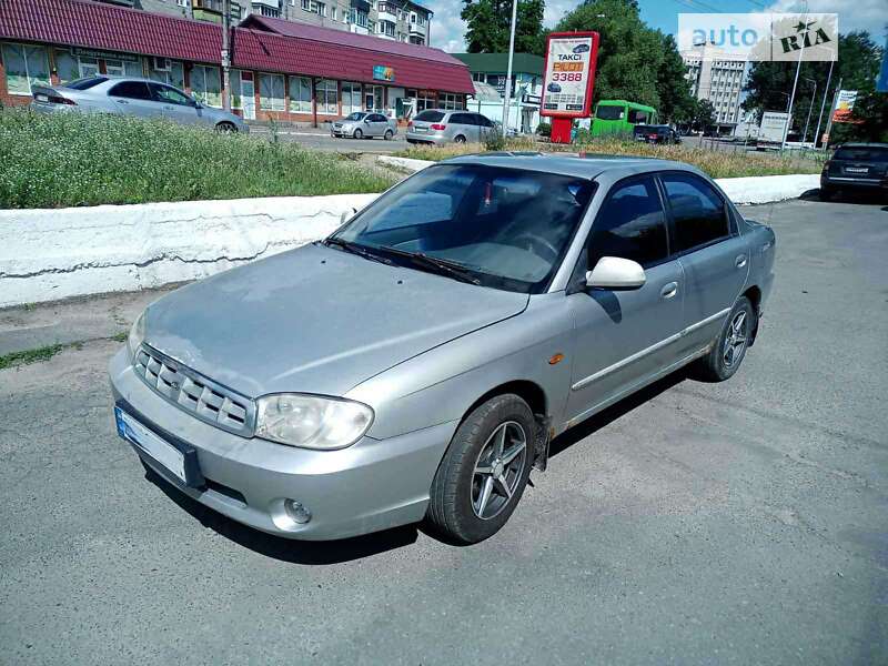 2003 kia sephia