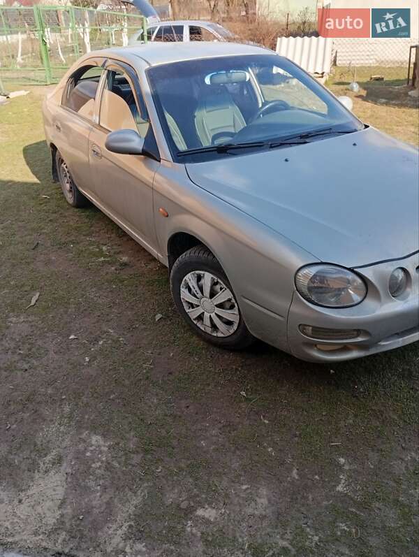1999 kia shuma
