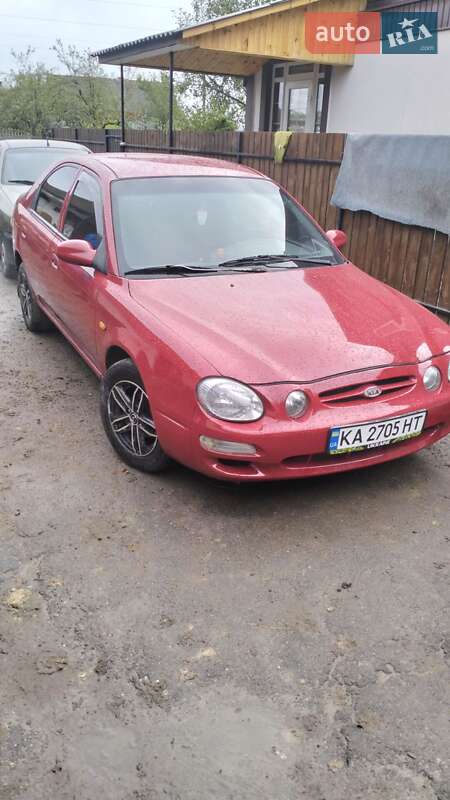 2000 kia shuma