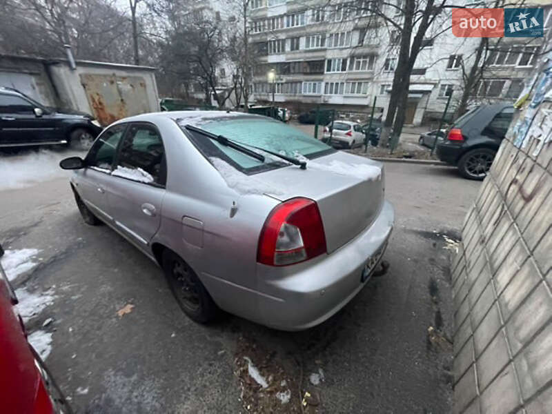 2002 kia shuma