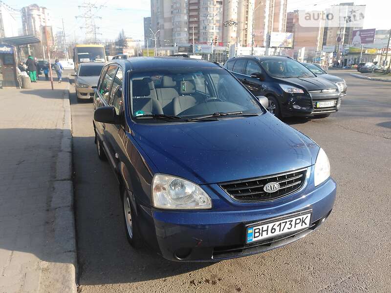 2003 kia carens