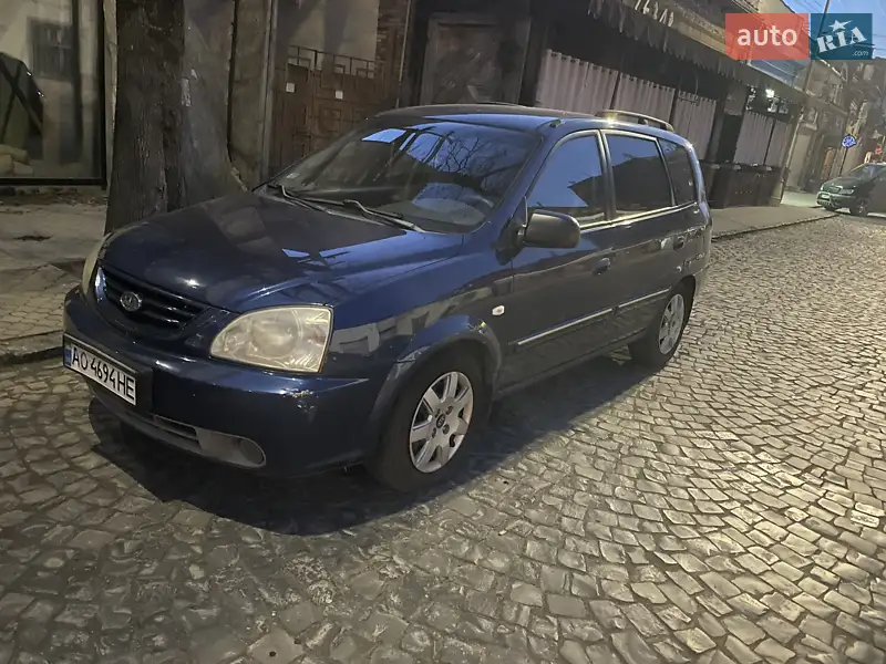 2003 kia carens