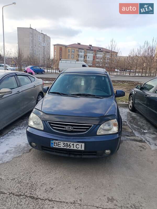 2005 kia carens