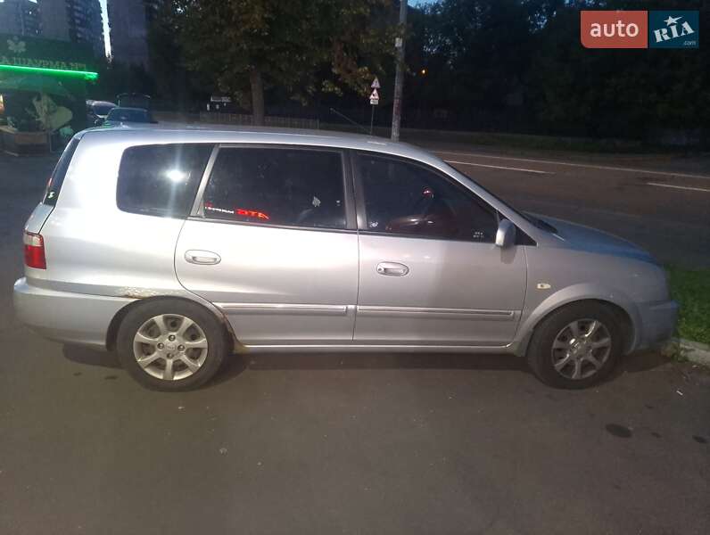 2006 kia carens