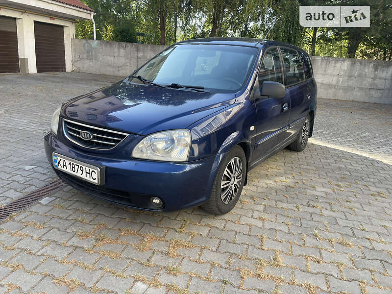 2005 kia carens