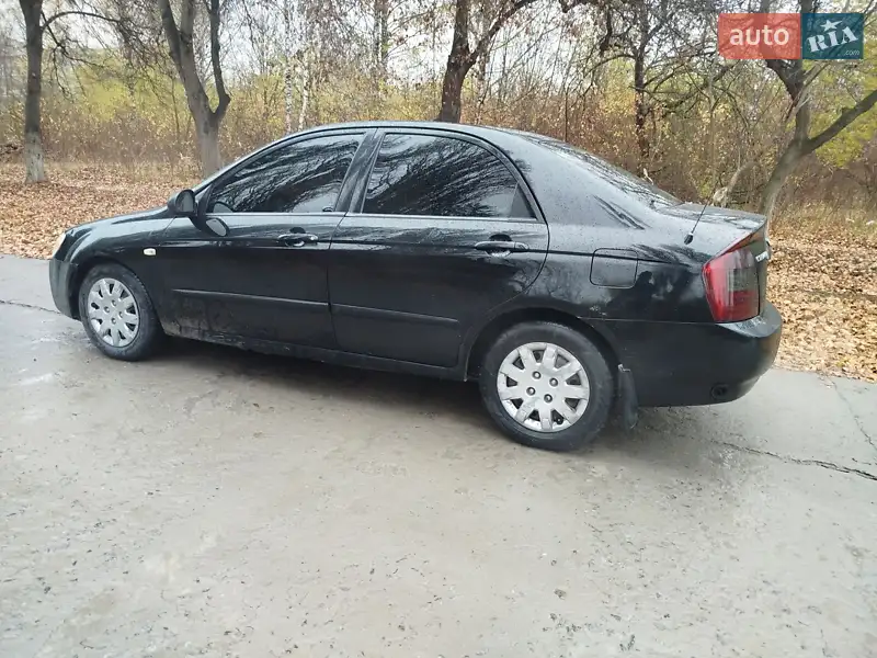2005 kia cerato