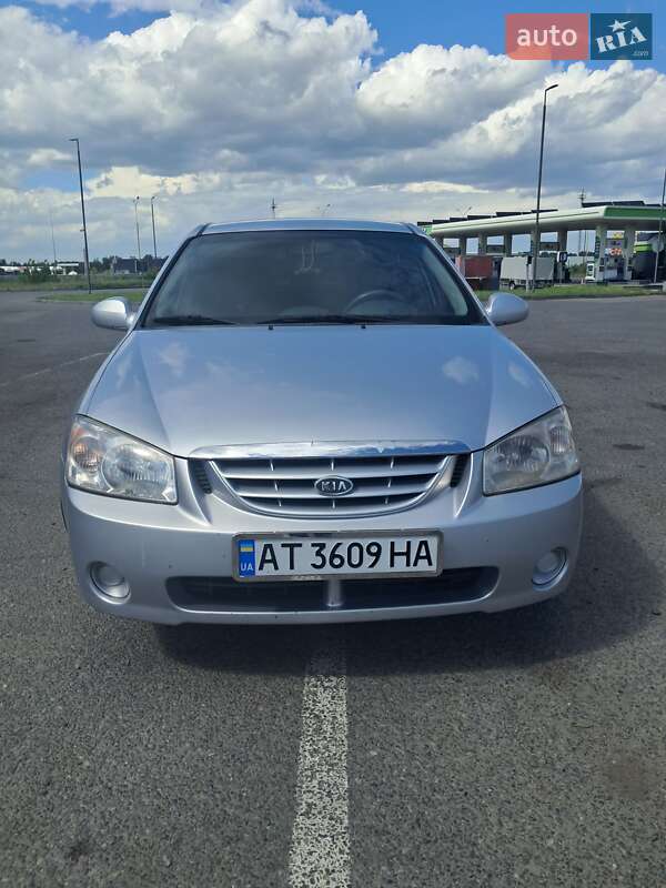 2005 kia cerato