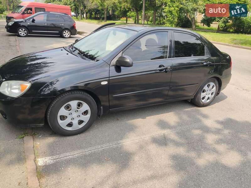 2005 kia cerato