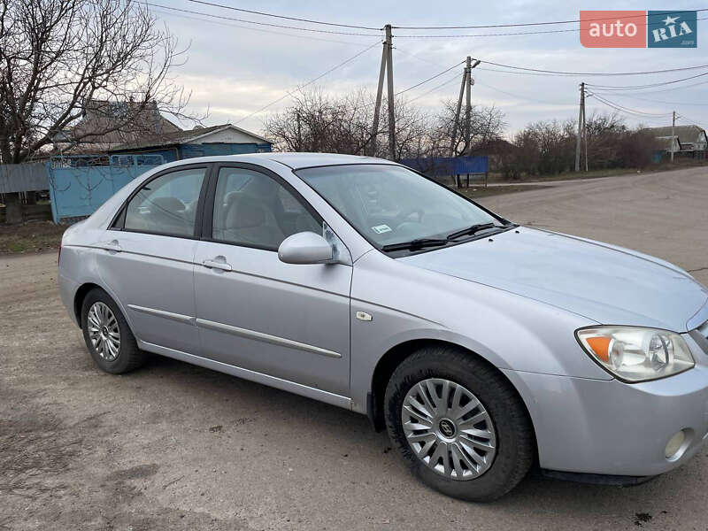 2004 kia cerato