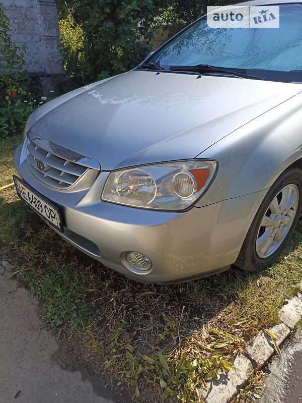 2005 kia cerato