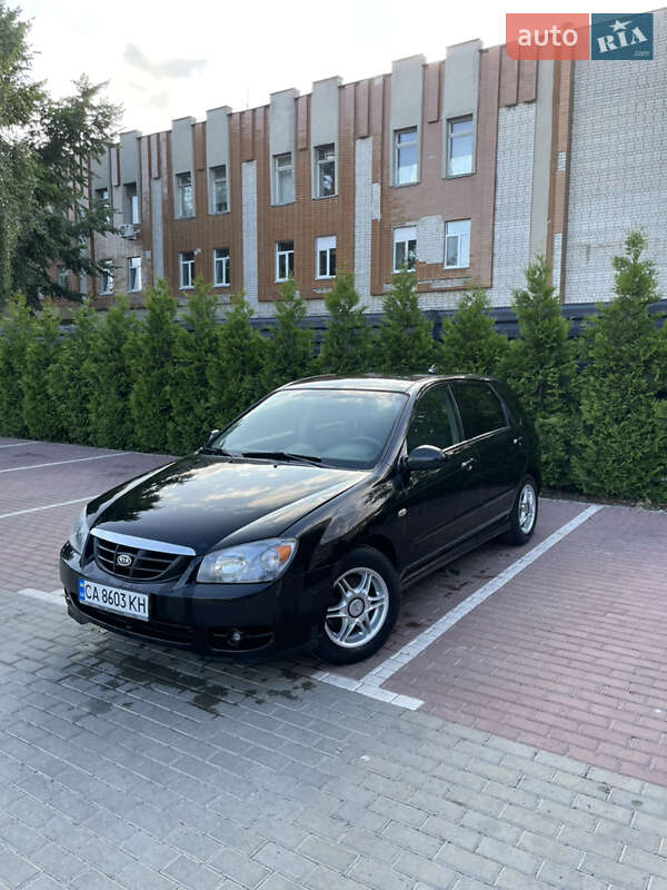 2005 kia cerato