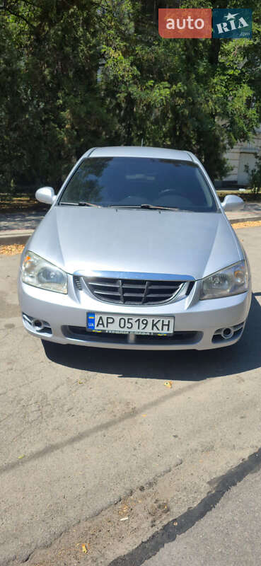 2005 kia cerato