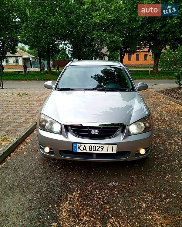 2004 kia cerato
