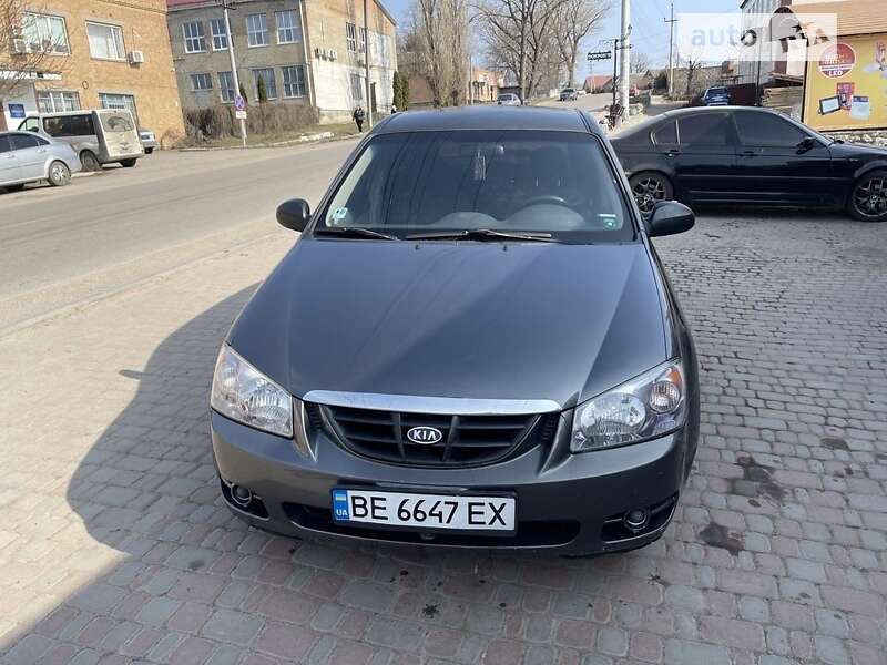 2005 kia cerato