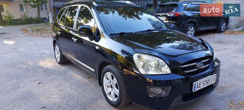 2006 kia carens