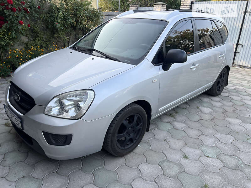 2007 kia carens