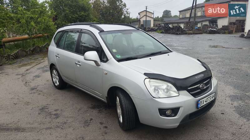 2007 kia carens