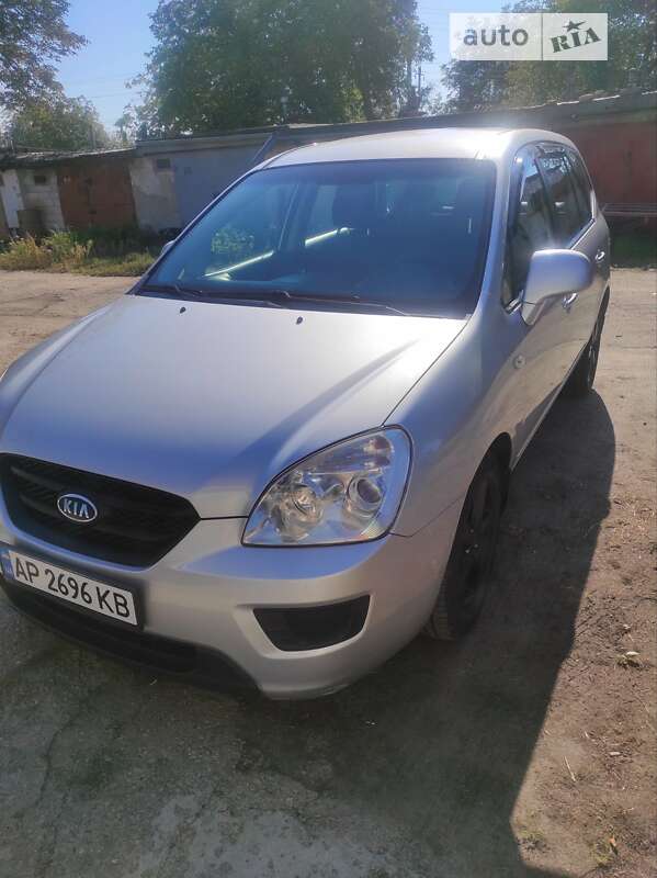 2007 kia carens