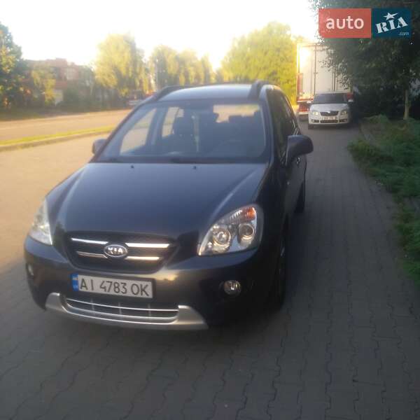 2008 kia carens