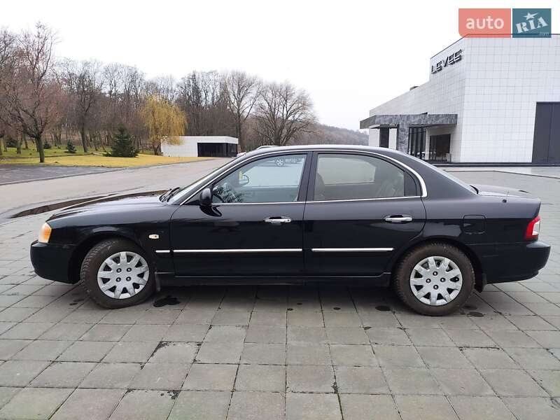 2004 kia magentis