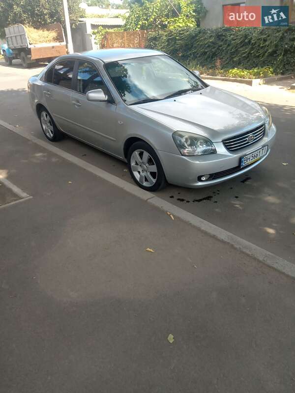 2010 kia magentis