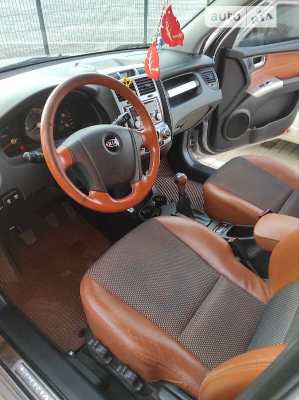 2005 kia sportage