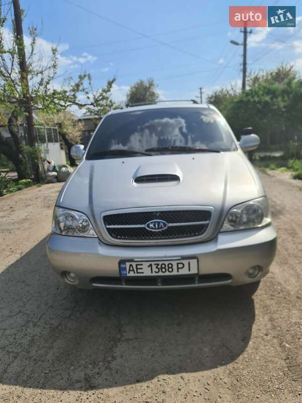 2003 kia carnival
