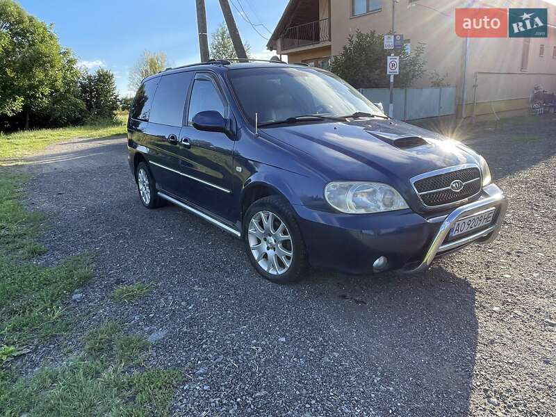 2003 kia carnival