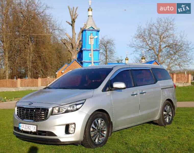 2014 kia carnival