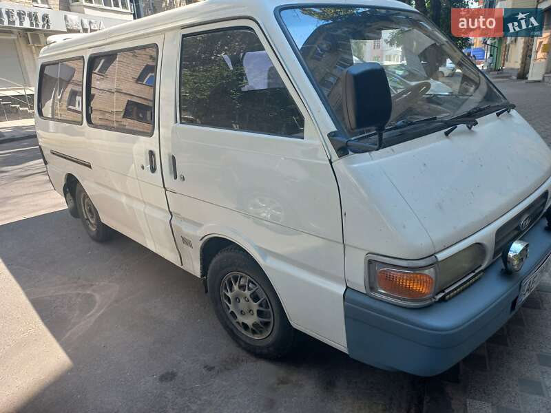 1998 kia besta