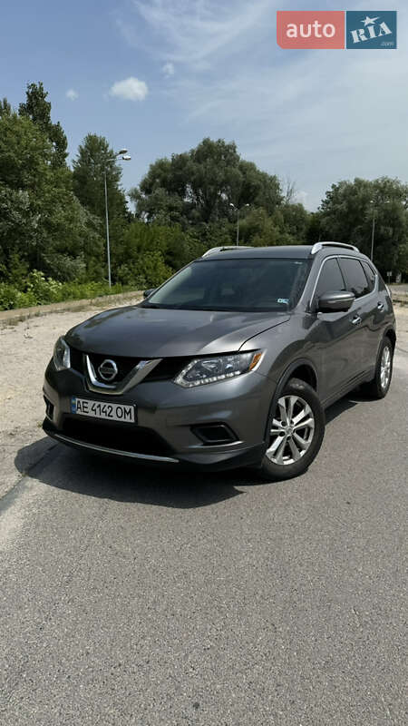 2015 NISSAN Rogue