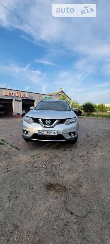 2015 nissan rogue