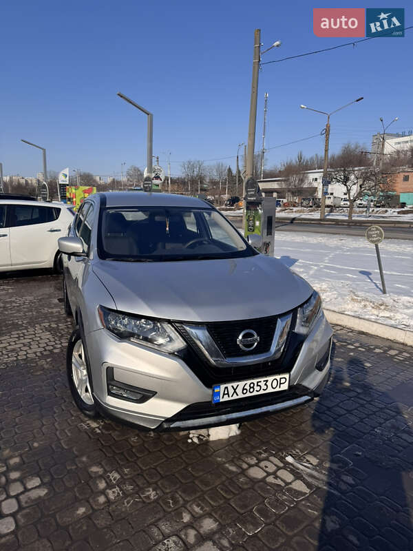 2016 nissan rogue