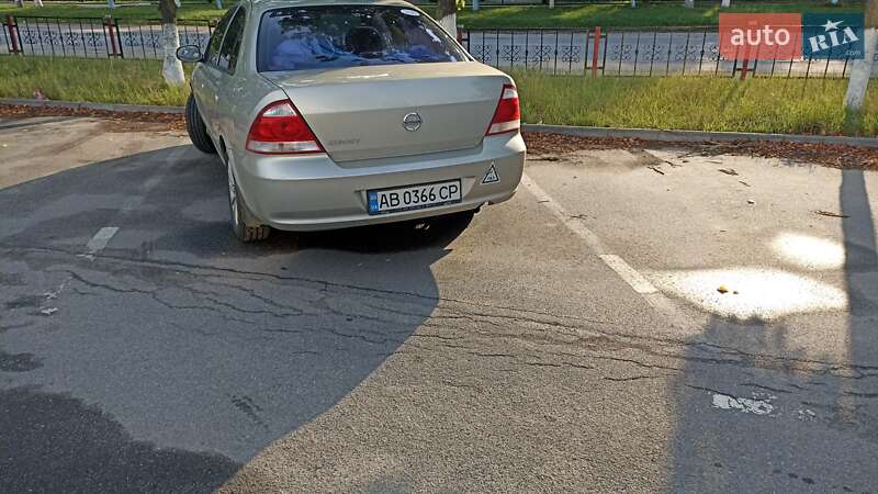 2008 nissan sunny