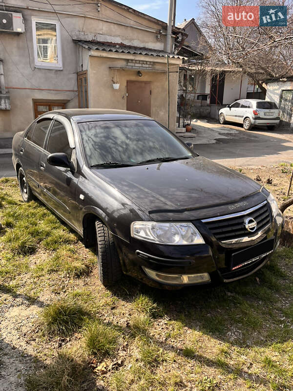 2008 nissan almera
